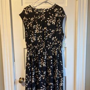 Collective Concepts Navy Floral Midi Dress